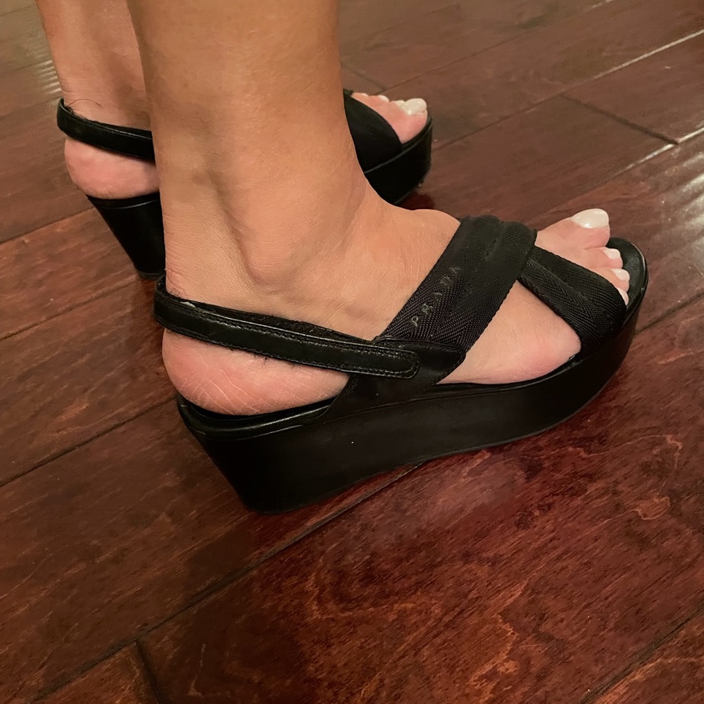 Black Authentic Prada platform sandal size 7/37. - Picture 2 of 9